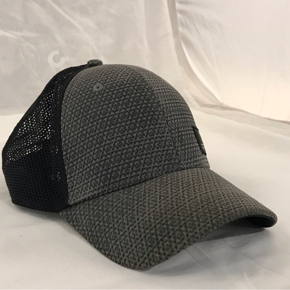 Under Armour Adjustable SnapBack Mesh Ball Cap - Picture 7 of 14